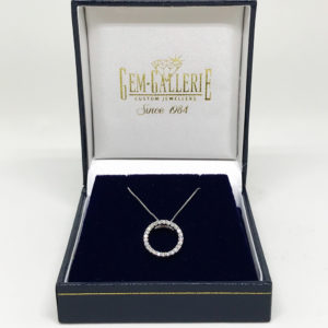 Circle diamond pendant