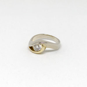 Swirl Two tone gold ring